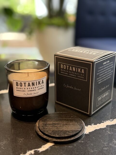 AROMATIC CANDEL SECRET GARDEN